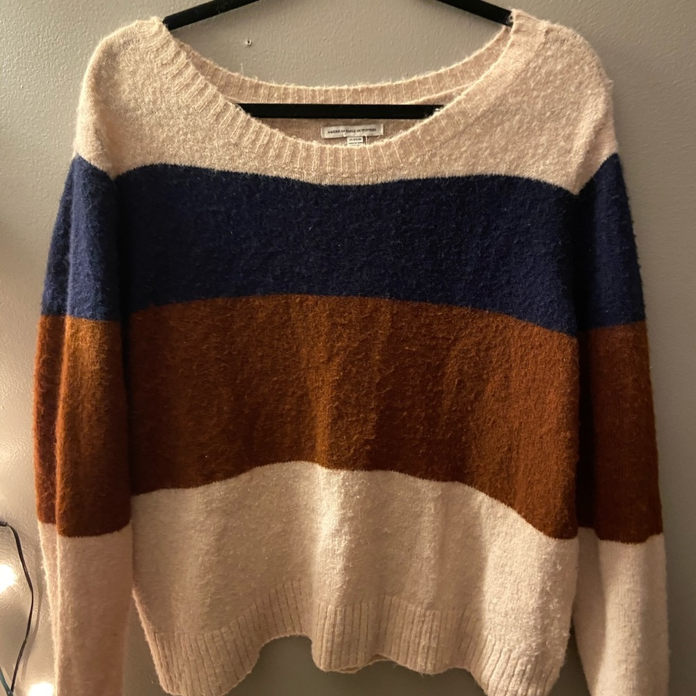 American Eagle sweater!!